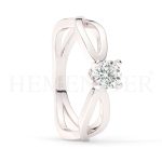 Anillo de compromiso de oro blanco con diamantes