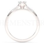 Anillo de compromiso de oro blanco con diamantes