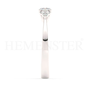 Anillo de compromiso de oro blanco con diamantes