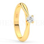 Anillo de compromiso de oro con diamantes