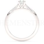 Anillo de compromiso de oro blanco con diamantes