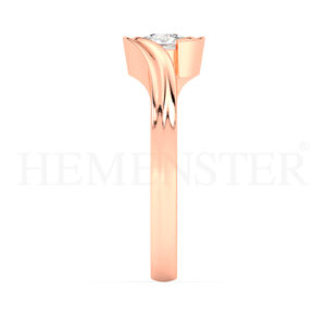 Anillo de compromiso de oro rosa con diamantes