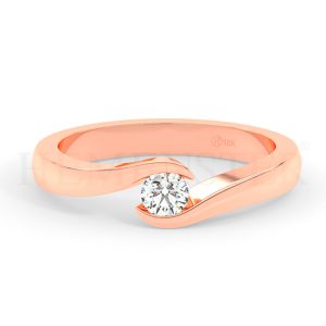 Anillo de compromiso de oro rosa con diamantes