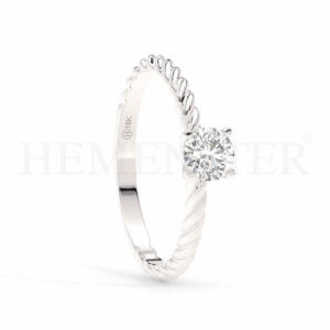 Anillos de compromiso con diamantes en Lima