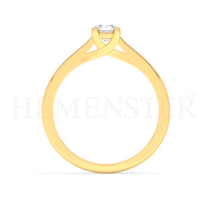 Anillo de compromiso de oro con diamantes