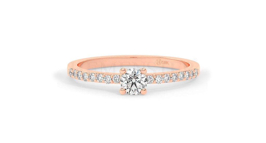Anillos de compromiso de oro con diamantes