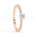 Anillos de compromiso de oro con diamantes