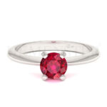 Anillos de compromiso con gemas de color