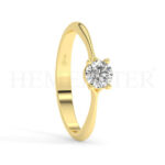 Anillos de compromiso de oro con diamantes