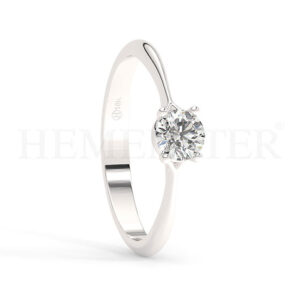 Anillos de compromiso de oro con diamantes