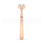 Anillos de compromiso de oro con diamantes
