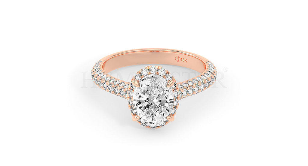 Anillos de compromiso de oro con diamantes