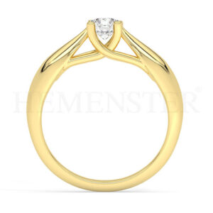 Anillos de compromiso de oro con diamantes
