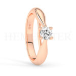 Anillos de compromiso de oro con diamantes