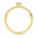 Anillos de compromiso de oro con diamantes