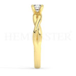 Anillos de compromiso de oro con diamantes