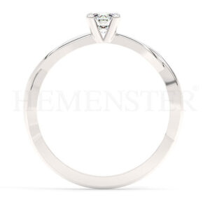 Anillos de compromiso de oro con diamantes