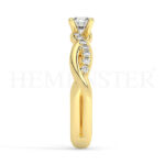 Anillos de compromiso de oro con diamantes