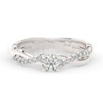 Anillos de compromiso de oro con diamantes