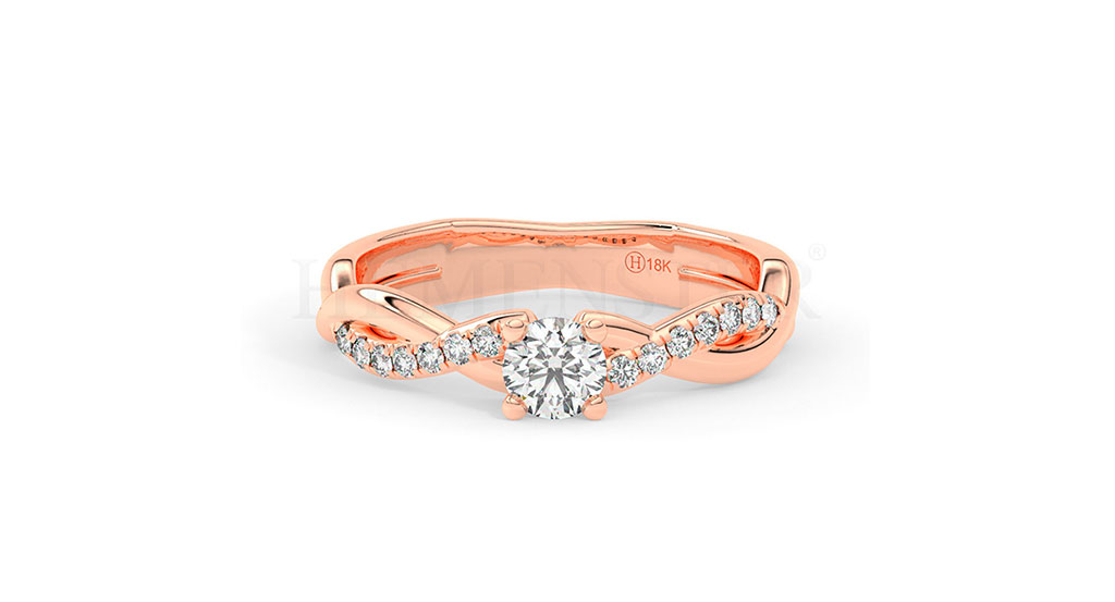 Anillos de compromiso de oro con diamantes
