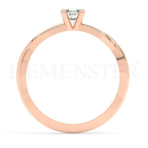 Anillos de compromiso de oro con diamantes