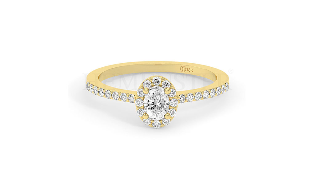 Anillos de compromiso de oro con diamantes