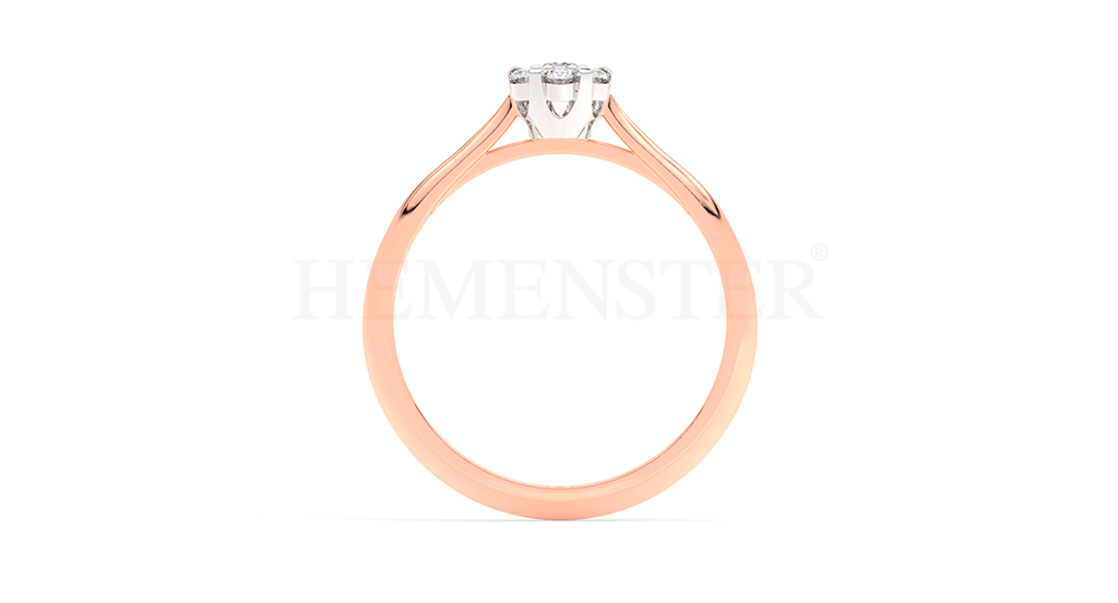 Anillo de oro con diamantes