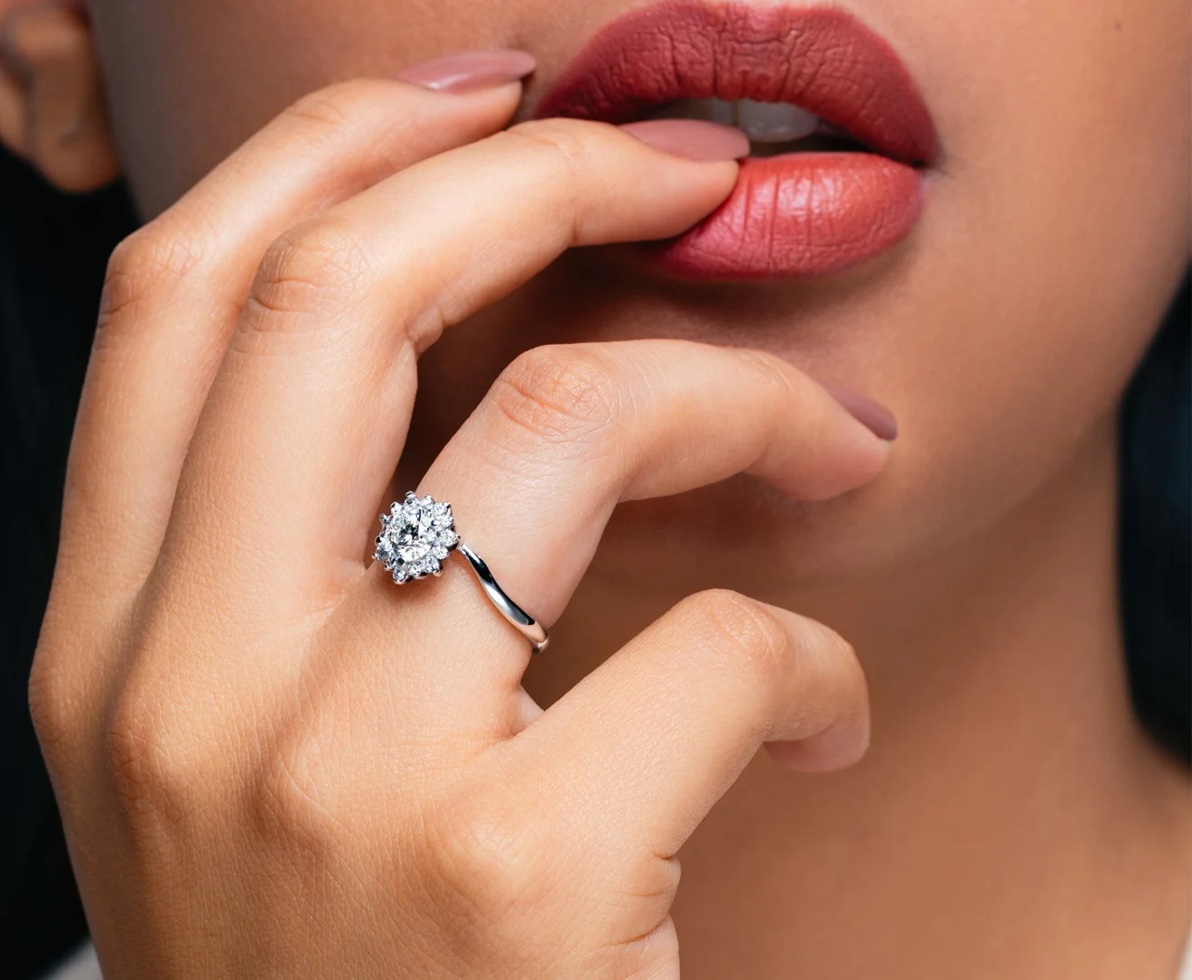 anillos de compromiso con diamantes