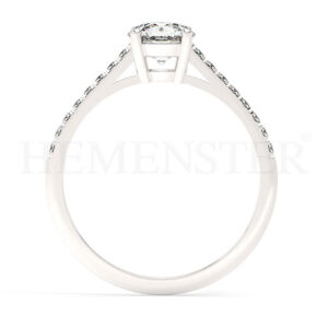 Anillos de compromiso de oro con diamantes