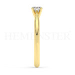 Anillos de compromiso de oro con diamantes