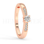 Anillos de compromiso de oro con diamantes