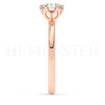 Anillos de compromiso de oro con diamantes