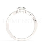 Anillos de compromiso de oro con diamantes