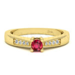 Anillos de compromiso con gemas de color