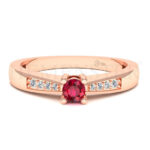Anillos de compromiso con gemas de color