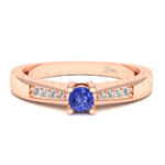 Anillos de compromiso con gemas de color