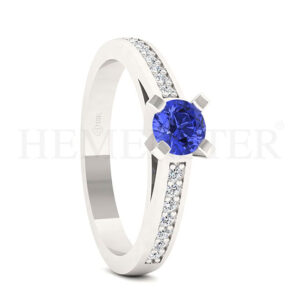 Anillos de compromiso con gemas de color