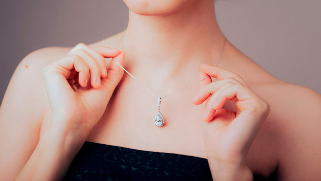 COLLARES PARA MUJER