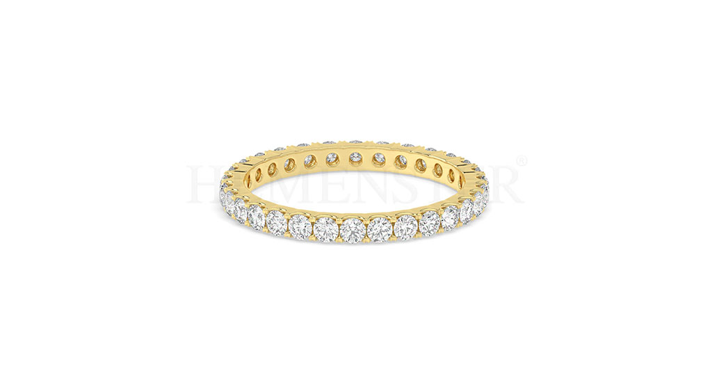 Anillo de oro con diamantes