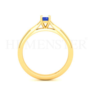 Anillo de oro con gemas de colores