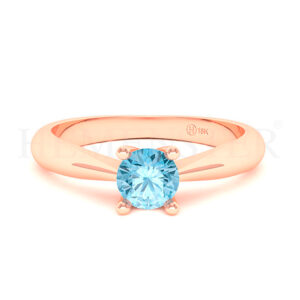 Anillo de oro con gemas de colores