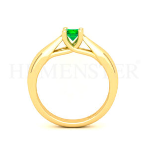 Anillo de oro con gemas de colores