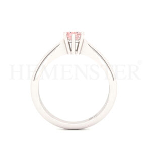 Anillo de oro con gemas de colores