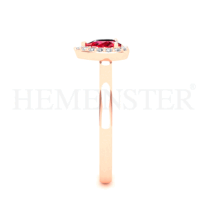 Anillo de oro con Rubi