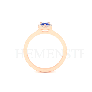 Anillo de oro con tanzanita