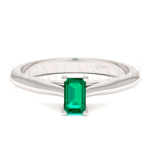 Anillo de compromiso estilo catedral